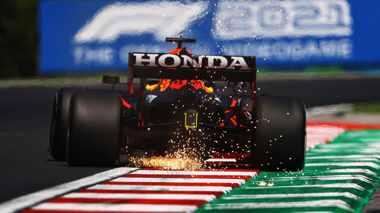 Μπροστά από τις δύο Mercedes ο Verstappen στο GP Ουγγαρίας